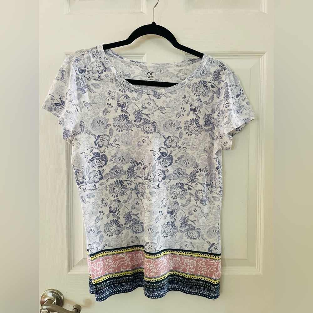 LOFT White Tee with Blue Floral Print and Pink Border